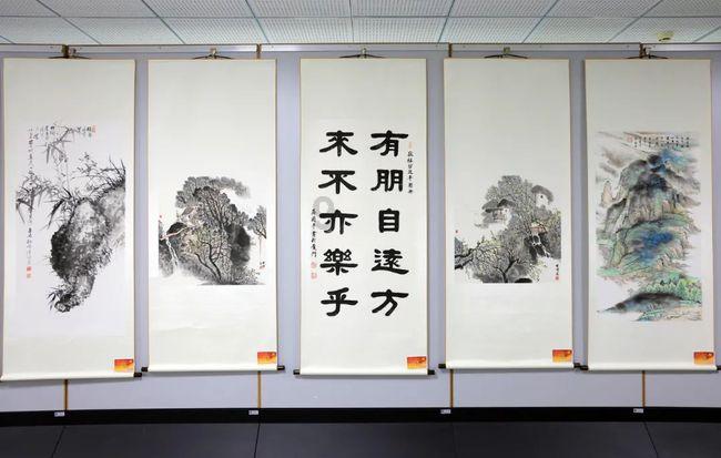 沙漠避难所